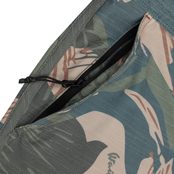 Hawaiian Brushstroke Cruiser Shorts